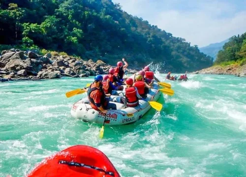 16 km Rafting In Rishikesh